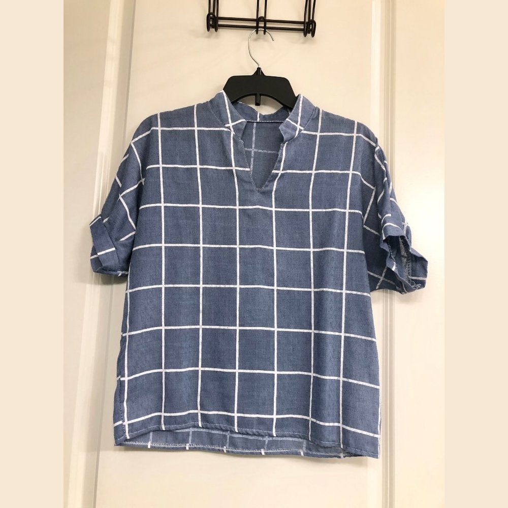 SHEIN Cuff Sleeve Grid Top